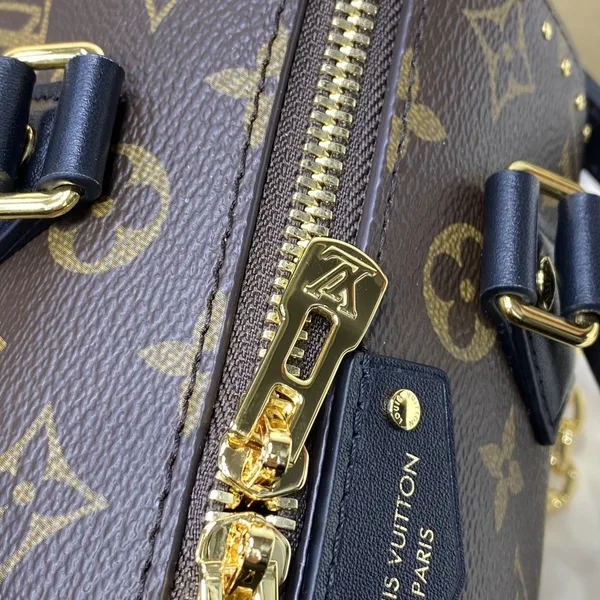 Louis Vuitton Speedy Trunk 20 in Monogram canvas Bag product view 4