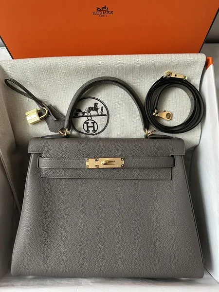 Hermès Kelly 28 cm Etain Togo Gold Hardware Bag product view 2