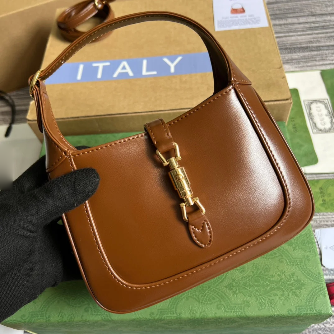 Gucci Jackie Mini 19 Shoulder Bag In Cinnamon Brown Calfskin product view 3