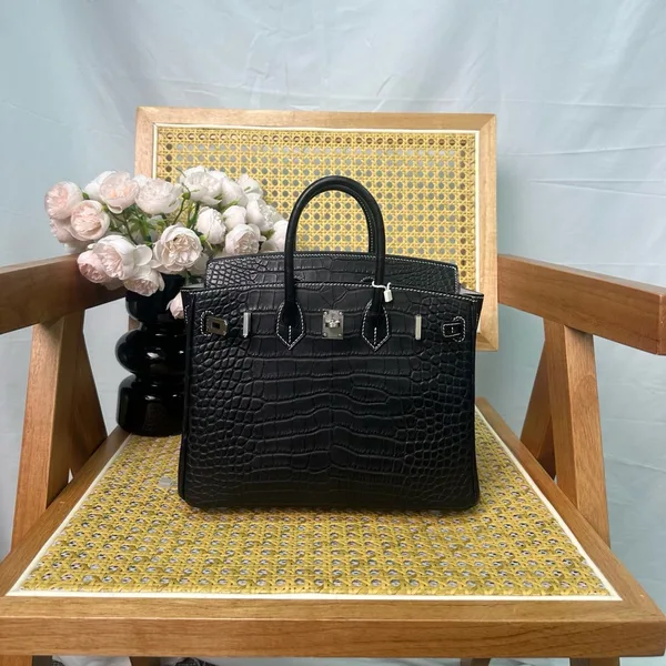 Hermès Birkin 25 cm Black Crocodile Leather Silver Hardware Bag product photo