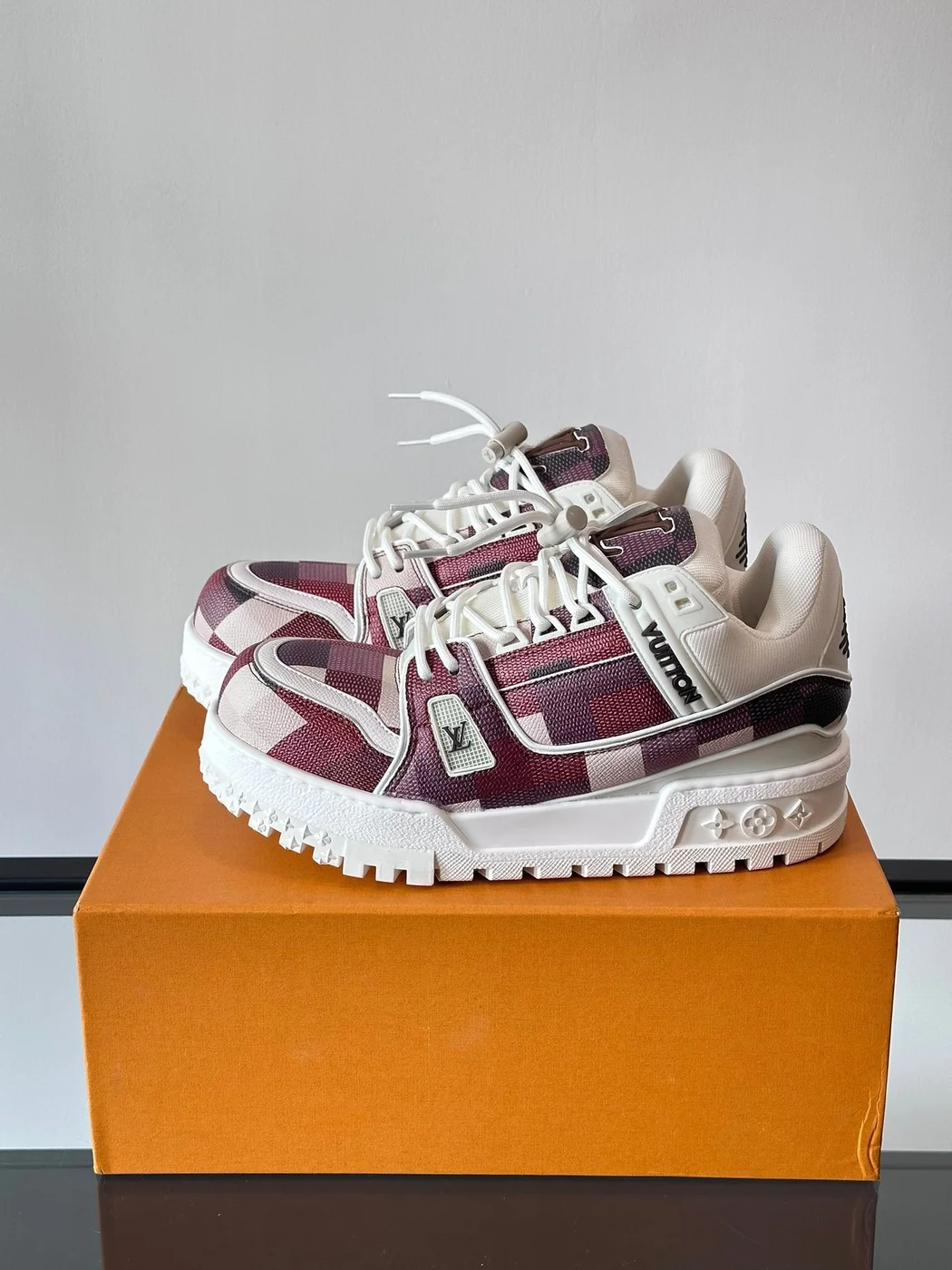 Louis Vuitton Men Burgundy Canvas White Leather Sneakers product view 3