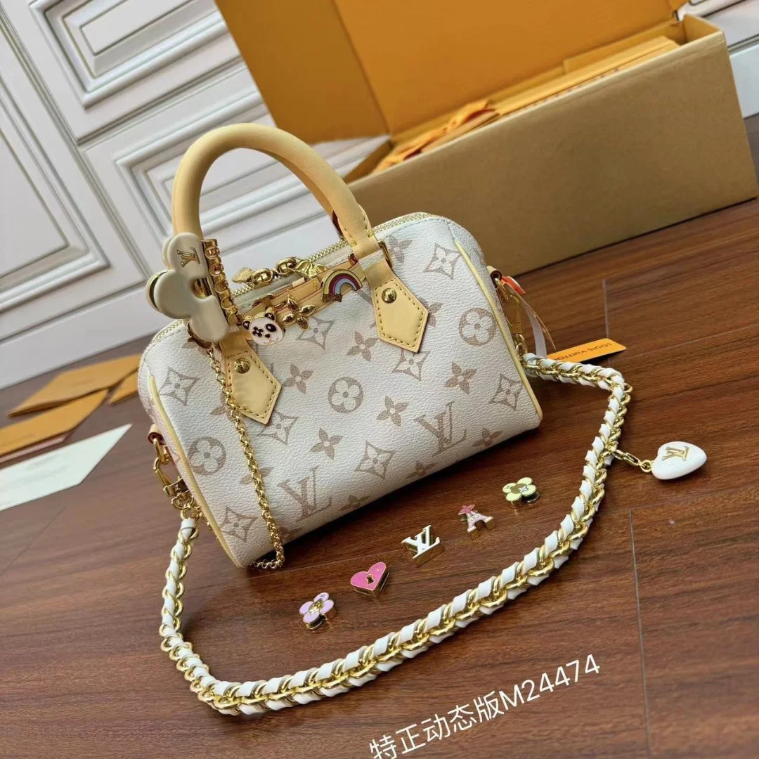 Louis Vuitton Speedy Bandoulière 20 handbag (M24474) product view 1