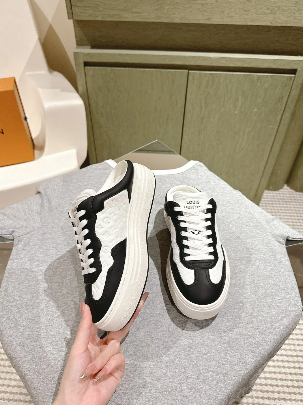 Louis Vuitton Women Black and White Sneakers — Round-Toe Low-Top Style product view 3