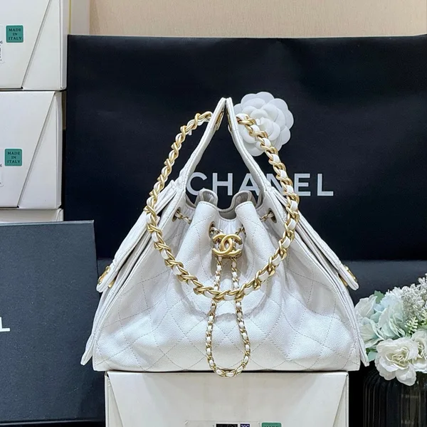 Chanel 25 Handbag In White 30 Gold Hardware product photo