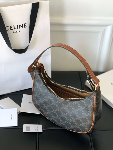 Celine Triomphe 23x14x7cm Bag product view 5