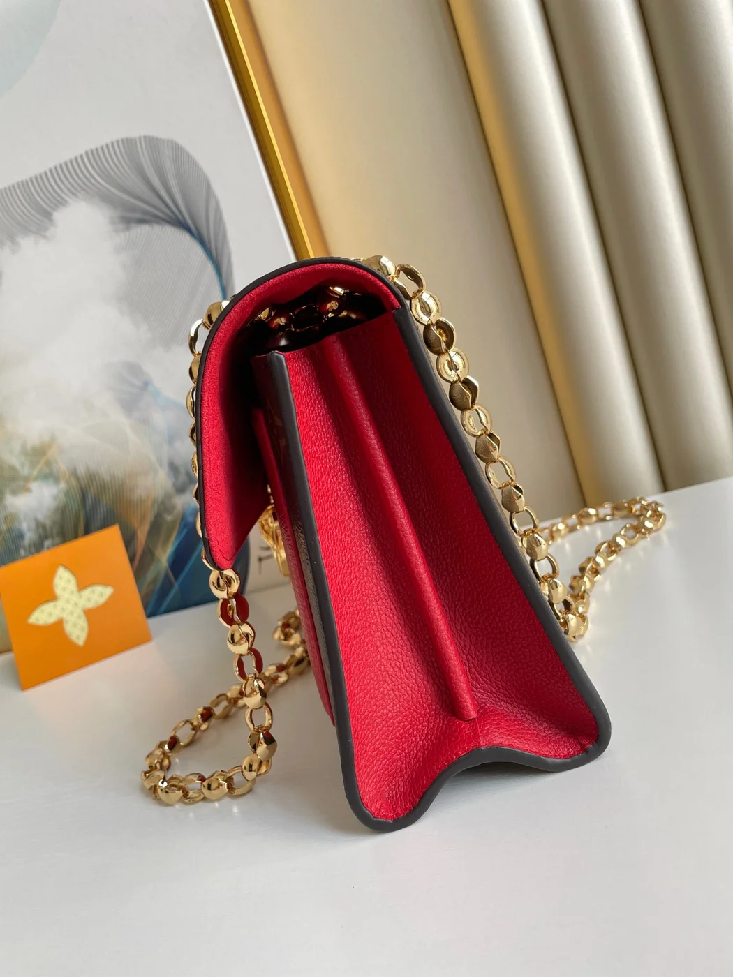 Louis Vuitton Victoire Monogram Pattern Handbags 27x20x10cm — Red Front Panel product view 6