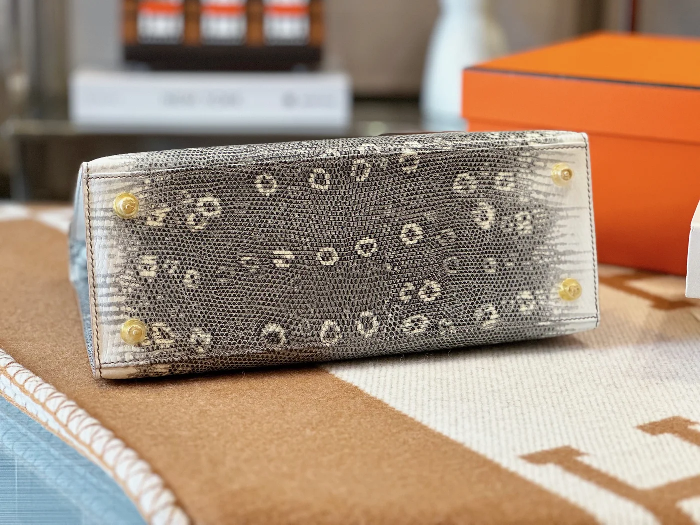 Hermès Kelly 28 Lizard Leather Bag product view 8