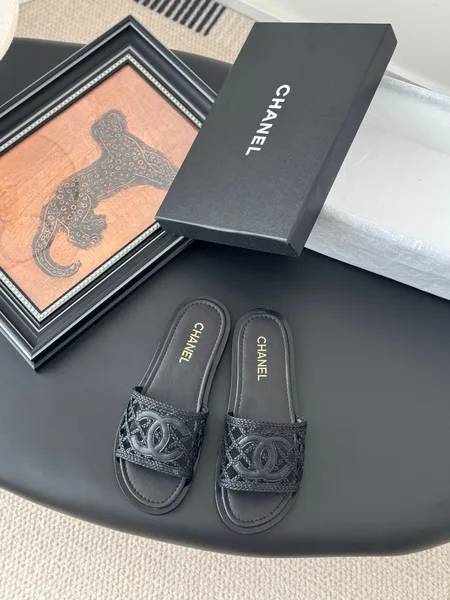 Chanel Women Black Leather Logo Slide Sandals product photo