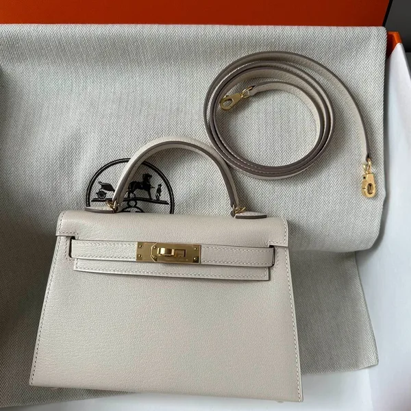 Hermès Kelly Mini 20 White Chevre Gold Hardware Bag product photo
