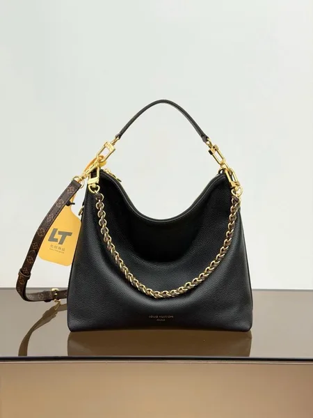Louis Vuitton Multipass in black Bag product photo