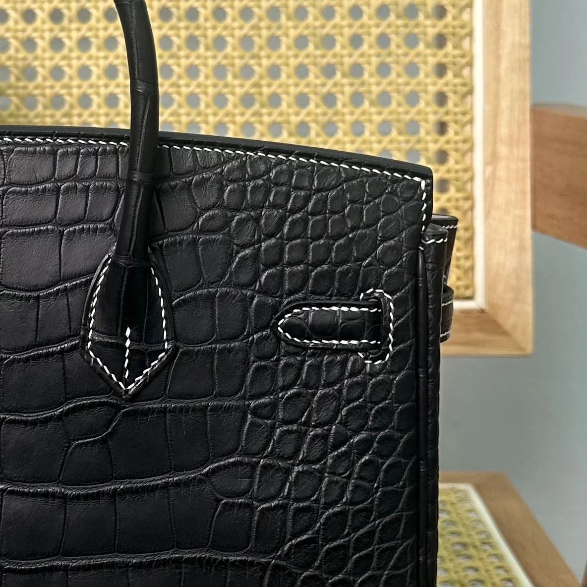 Hermès Birkin 25 cm Black Crocodile Leather Silver Hardware Bag product view 5