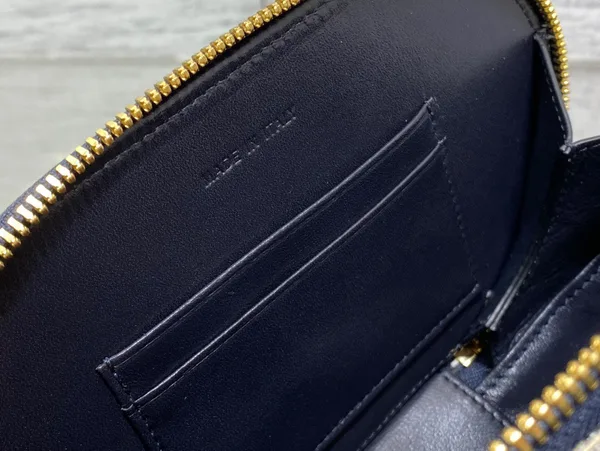 Dior women’s handbag with crossbody strap 18x6cm product view 6
