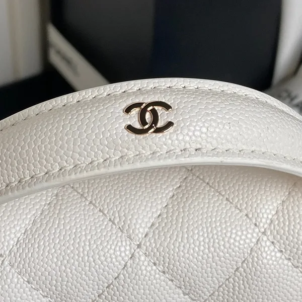 Chanel 25C Flap Bag 18 In White Shiny Grained Calfskin Gold Hardware product view 3
