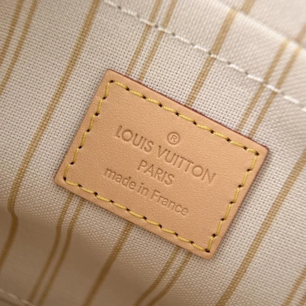 Louis Vuitton Neverfull Caro Pattern 32x29x17cm Bag with Cream Lining product view 4