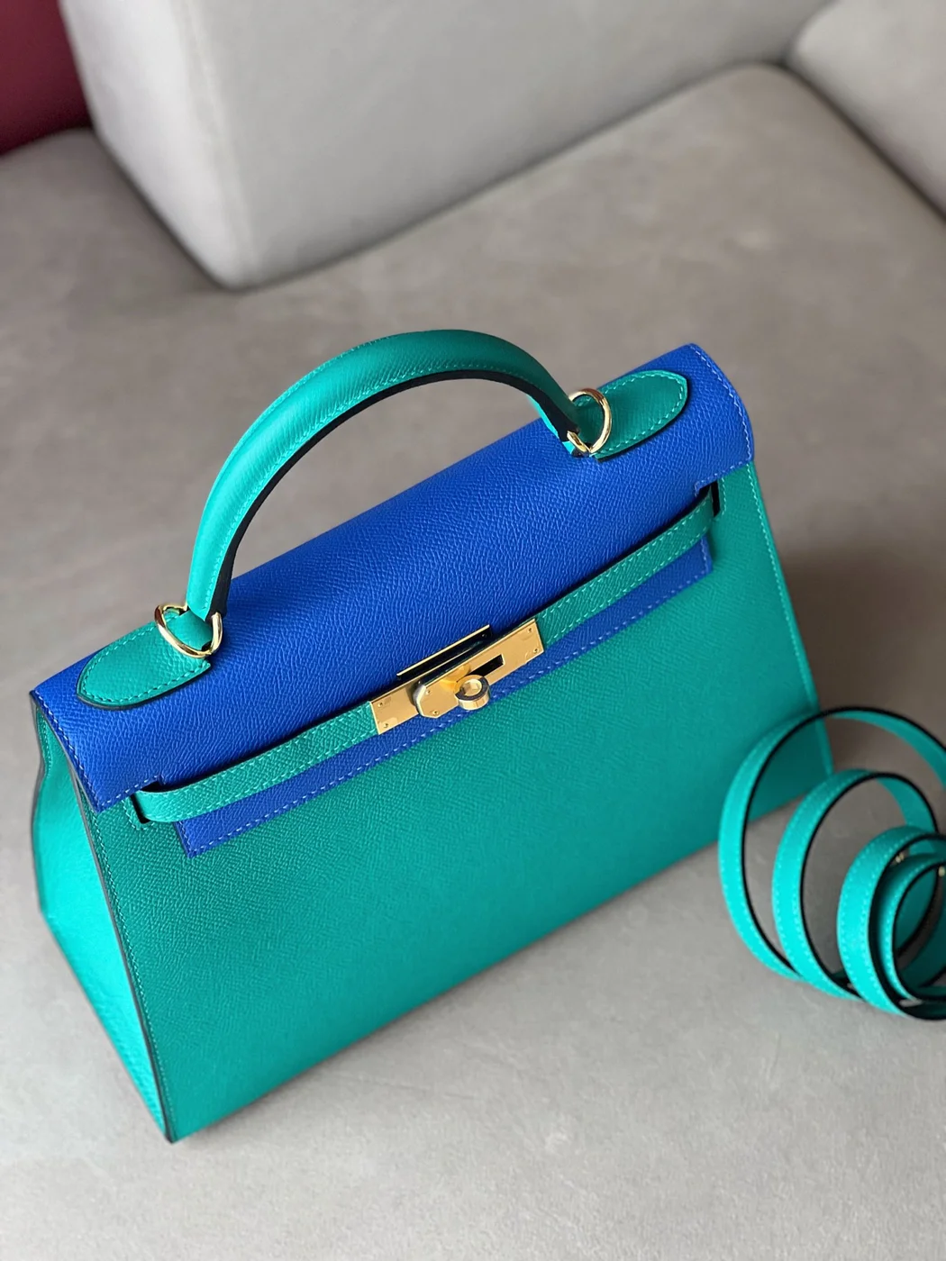 Hermès Kelly 28 Epsom Light Blue/ Electric Blue Palladium Hardware Bag product view 7