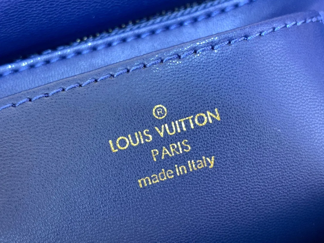 Louis Vuitton Go-14 Handbags Dark Blue 23 cm product view 8
