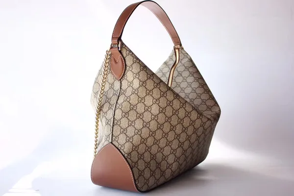 Gucci Horsebit 1955 Medium Shoulder Bag product view 3