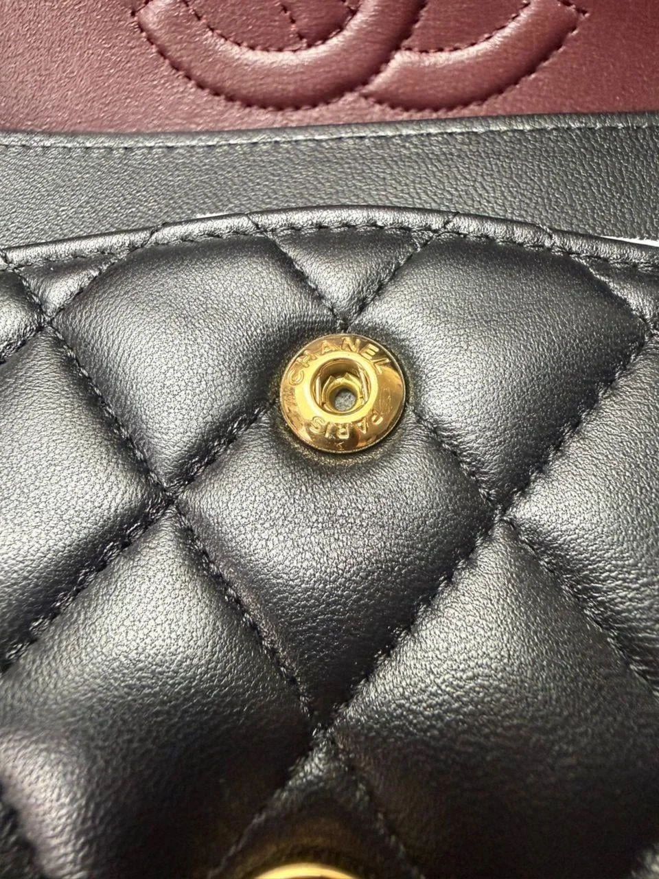 Chanel Classic Flap bag Lambskin Black Gold Hardware product view 9