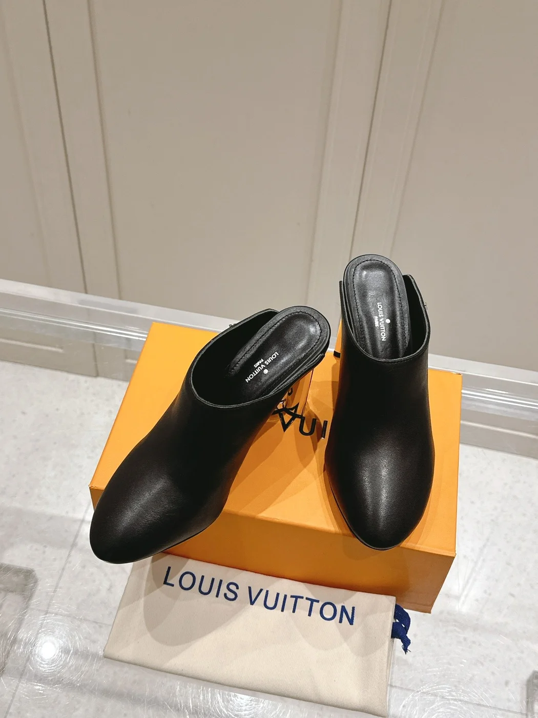 Louis Vuitton Women Black Leather Mules Heels product view 4