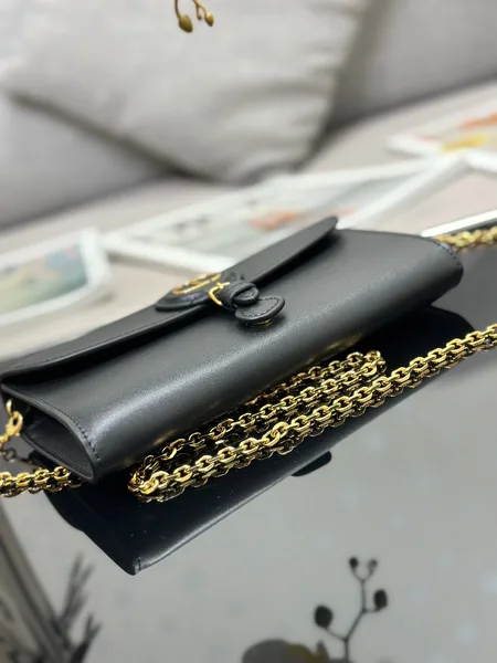 Dior Bobby Women’s Crossbody Bag Black Smooth Leather 21.5x12x4cm product view 2