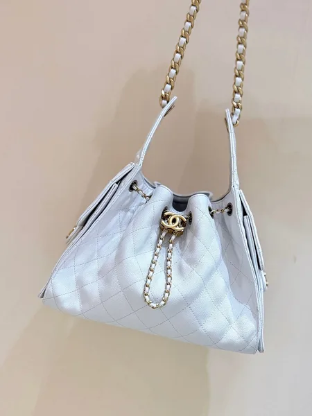 Chanel 25 Handbag In White 30 Gold Hardware product view 7