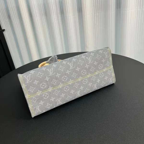 Louis Vuitton OnTheGo MM Monogram Denim canvas Bag product view 2