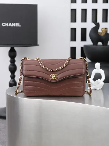 Chanel flap bag quilted leather product photo
