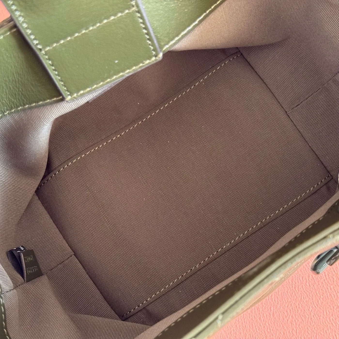 Gucci GG Marmont Tote Bag 17 In Moss Green product view 8