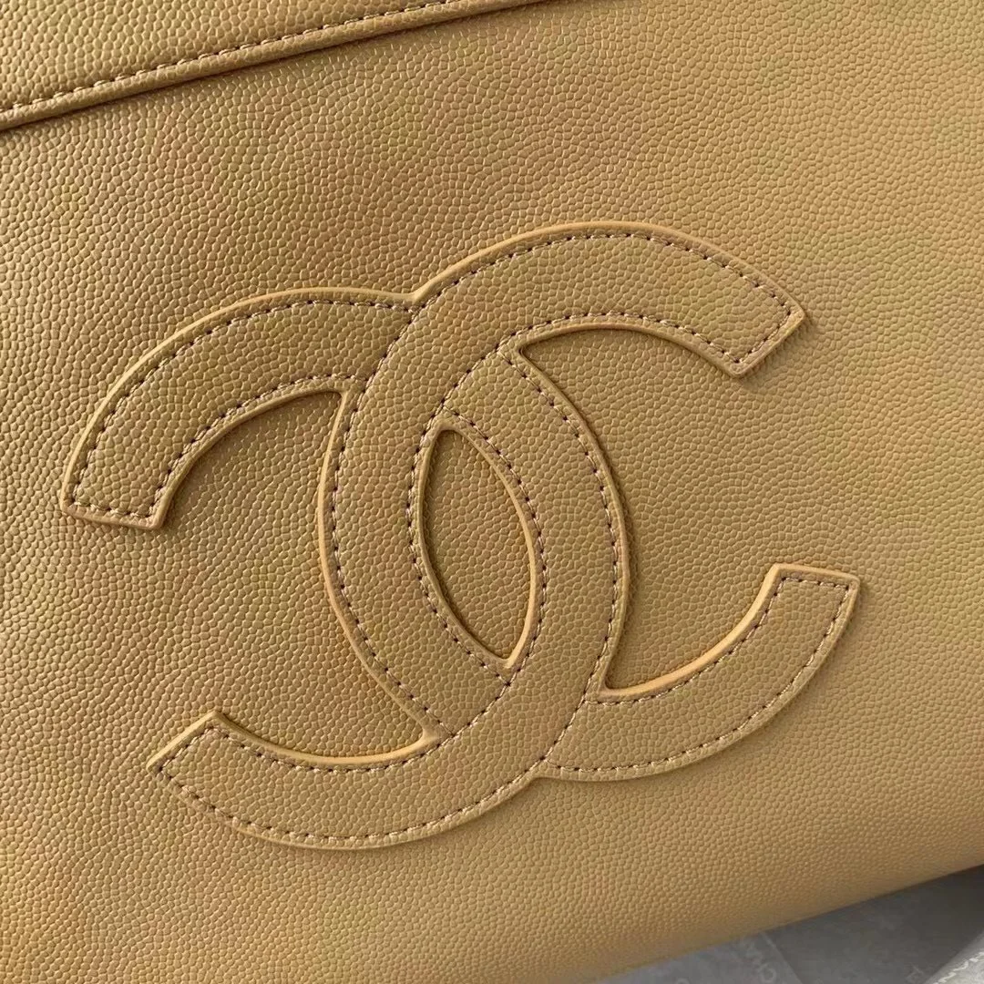 Chanel Vintage Classic Handbags Lock Gold Nude 30x21x8cm product view 4