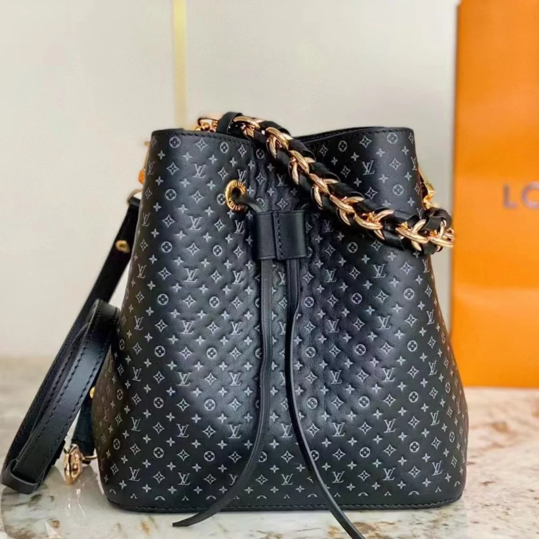 Louis Vuitton Neonoe BB Black Woman’s Handbags 26 cm product view 1