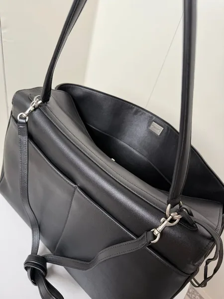 Balenciaga Women’s Rodeo Handbag product view 3