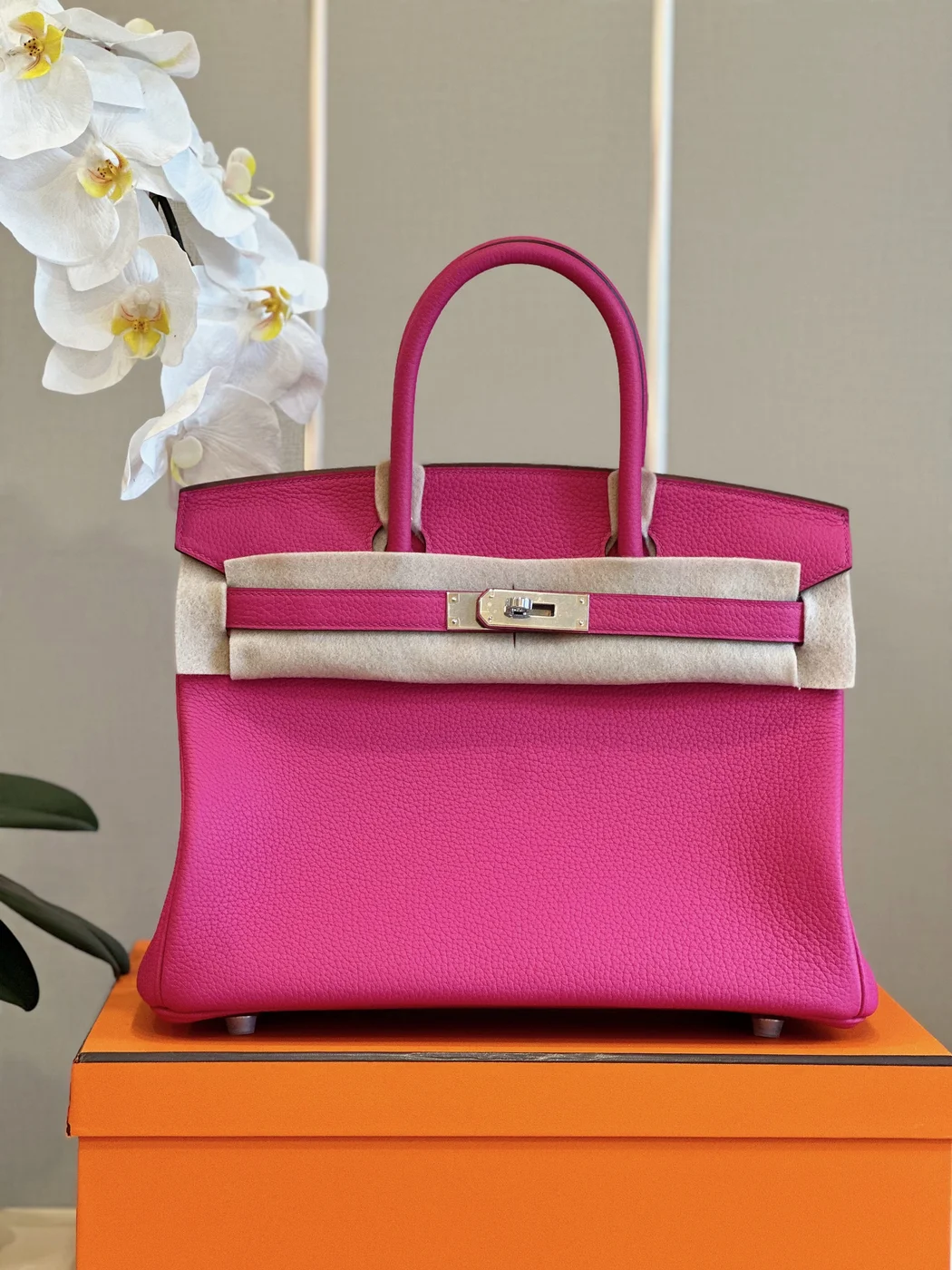 Hermès Birkin 30 Rose Shocking Taurillon Clemence Palladium Hardware Bag product view 7