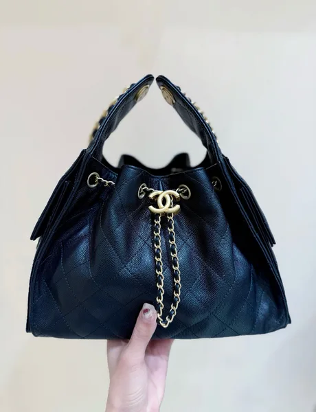 Chanel 25 Handbag In Black 30 Grained Calfskin Gold Hardware product view 4