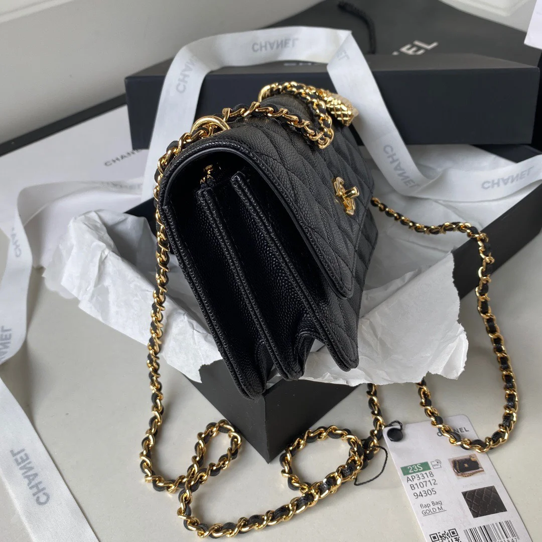Chanel Handle Bag Lumpy Skin Handbags Black With Lock Gold 19 cm product view 3