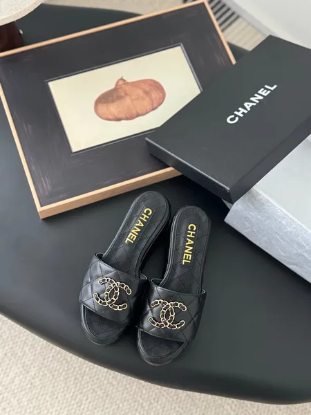 Chanel Women Black Leather Quilted Slides — Chain-Woven CC Detail product photo