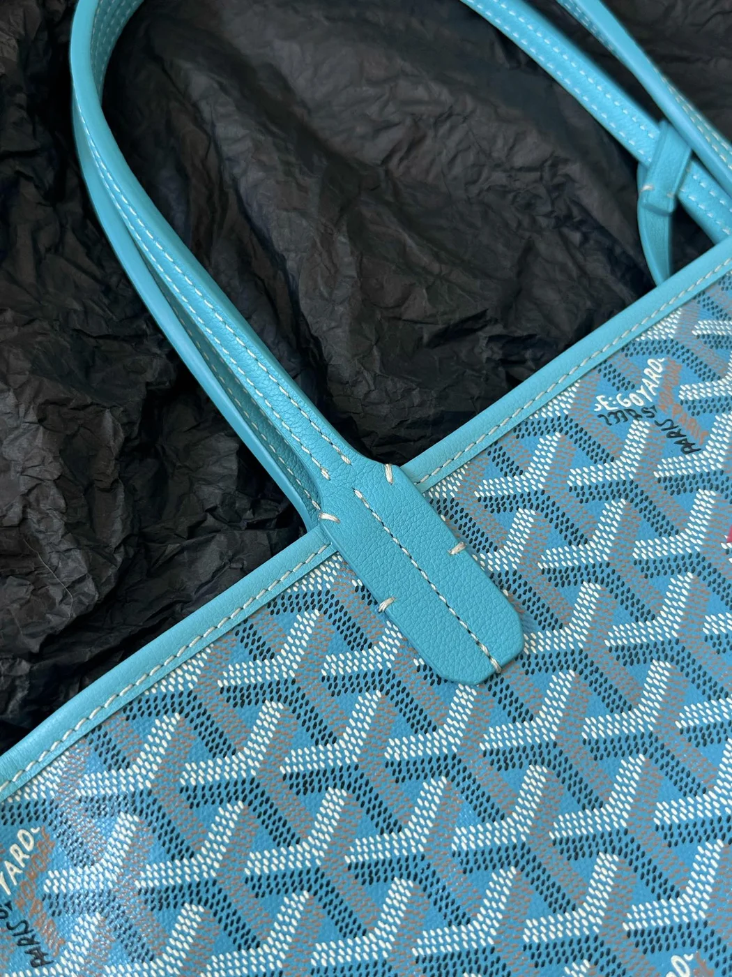 Goyard Chevron Tote Bag Bright Blue product view 2