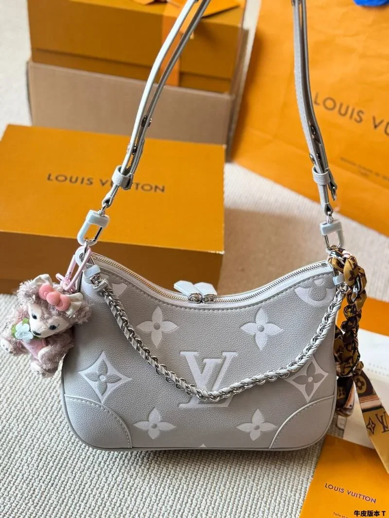 Louis Vuitton Boulogne PM handbag in Monogram Empreinte product view 2