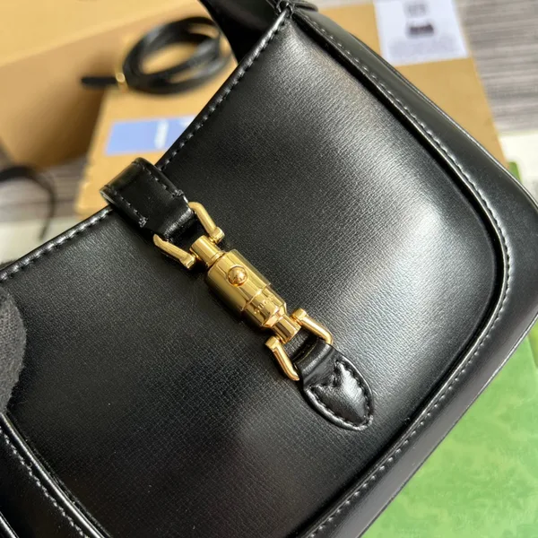 Gucci Jackie Mini 19 Shoulder Bag In Black Calfskin product view 4