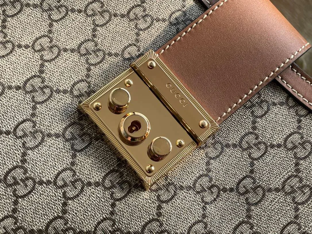 Gucci Padlock Bag with Logo Pattern Gucci 35x23x14cm product view 3