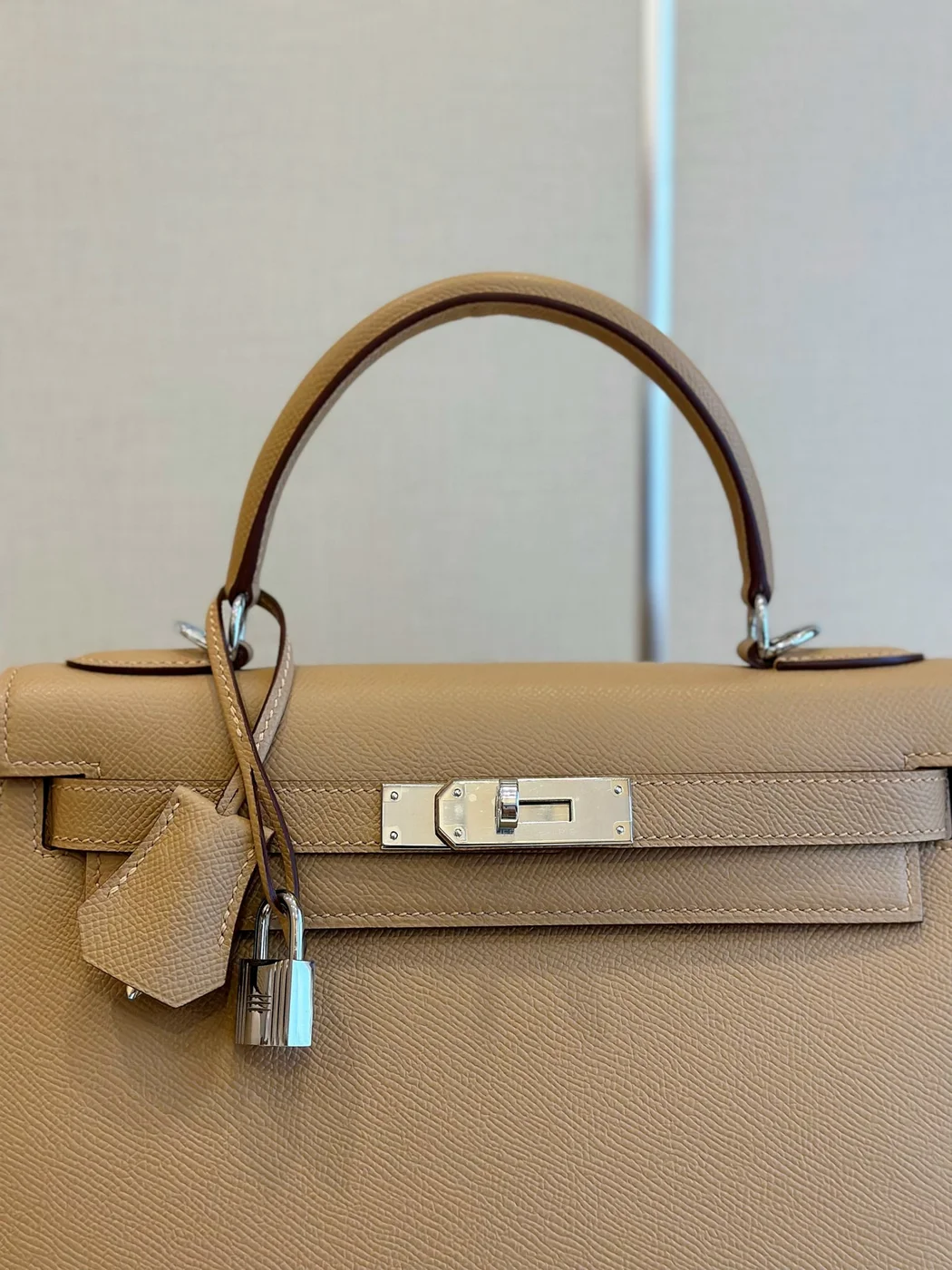 Hermès Kelly 28 Epsom Brown Palladium Hardware Bag product view 2