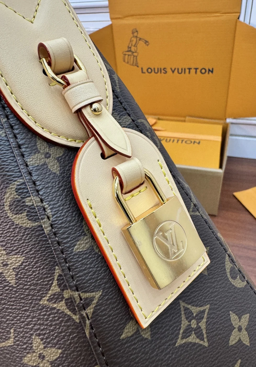 Louis Vuitton Slouchy MM Monogram Canvas Bag product view 7