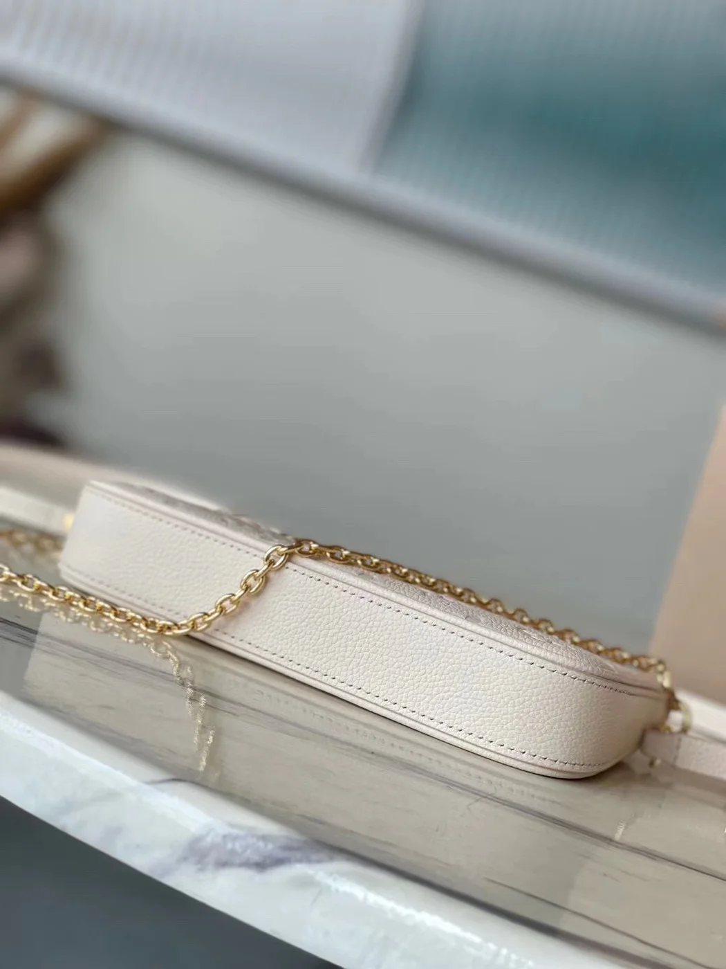 Louis Vuitton Easy Pouch On Strap Handbags White Milk 19× .5x3cm product view 3