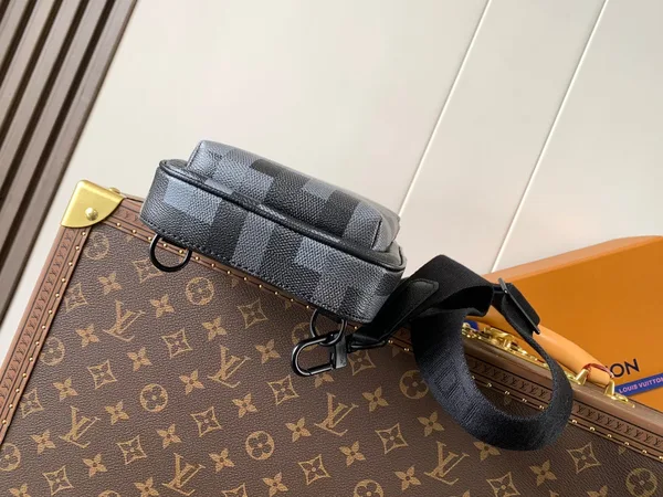 Louis Vuitton Avenue 31 In Black Canvas Calfskin Bag product view 3