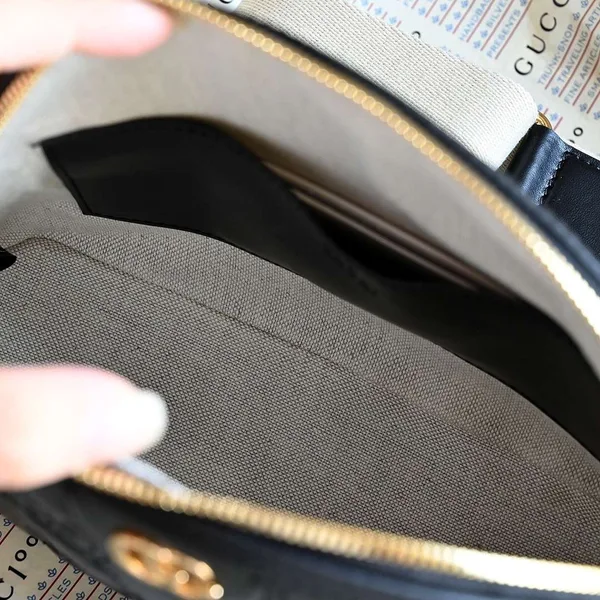 Gucci Matelasse Bag with Embossed Gc Pattern 21 cm product view 8