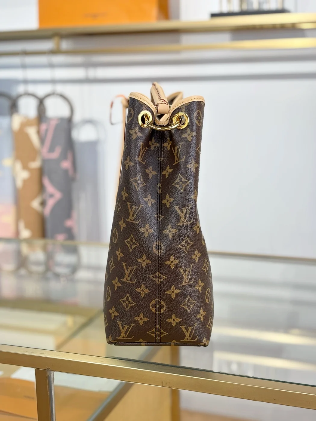 Louis Vuitton Monogram Canvas Again Bag product view 5