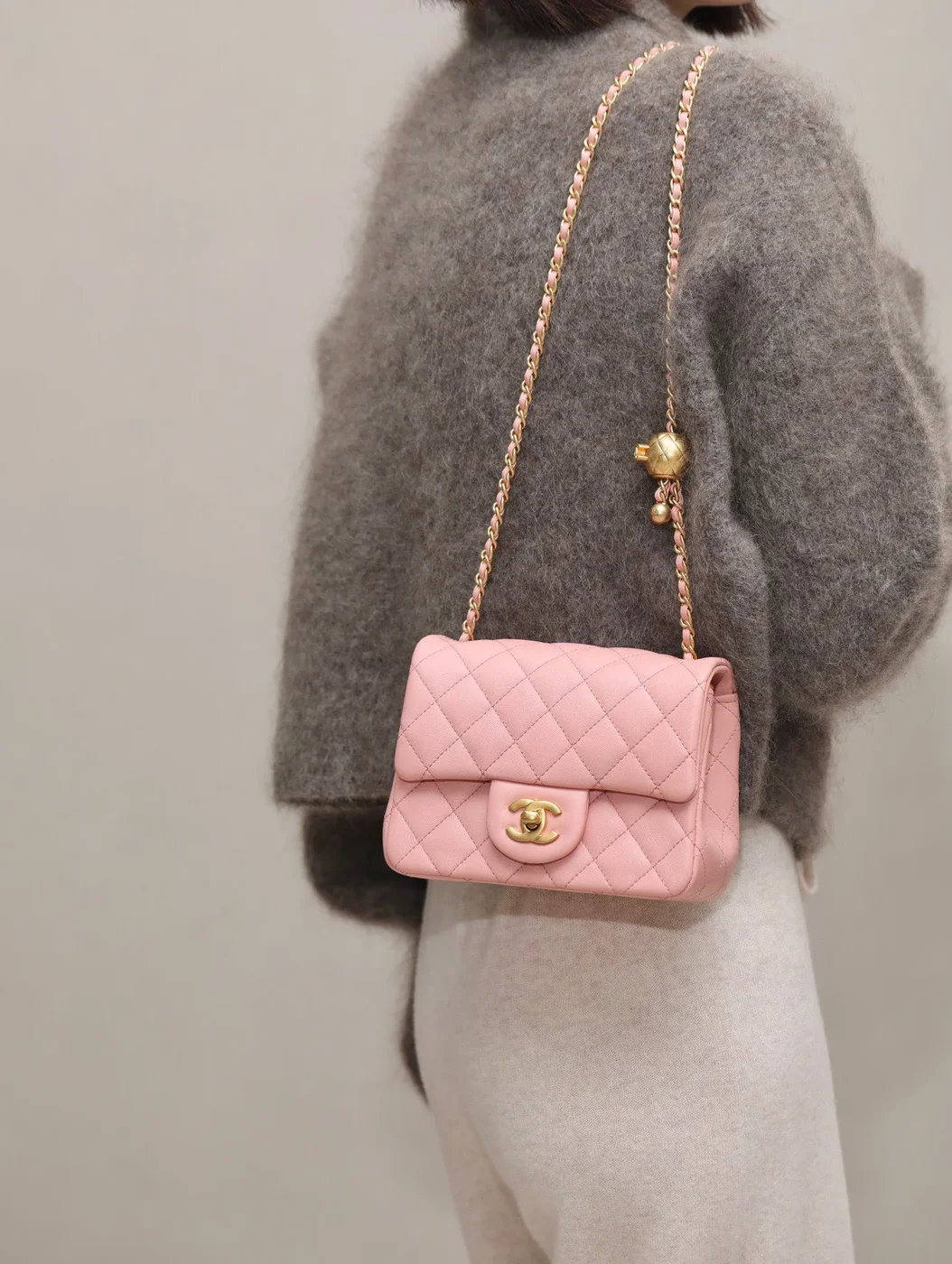 Chanel Classic Flap 18 cm Pink Gold Hardware Bag product view 6