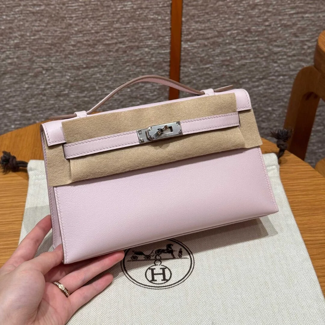 Hermès Pochette 22 In Light Pink Silver Hardware Bag product view 1