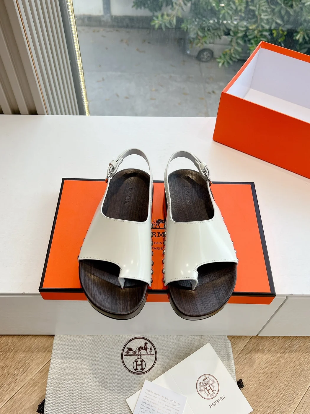 Hermès Women White Leather Wooden Sole Sandals product view 5