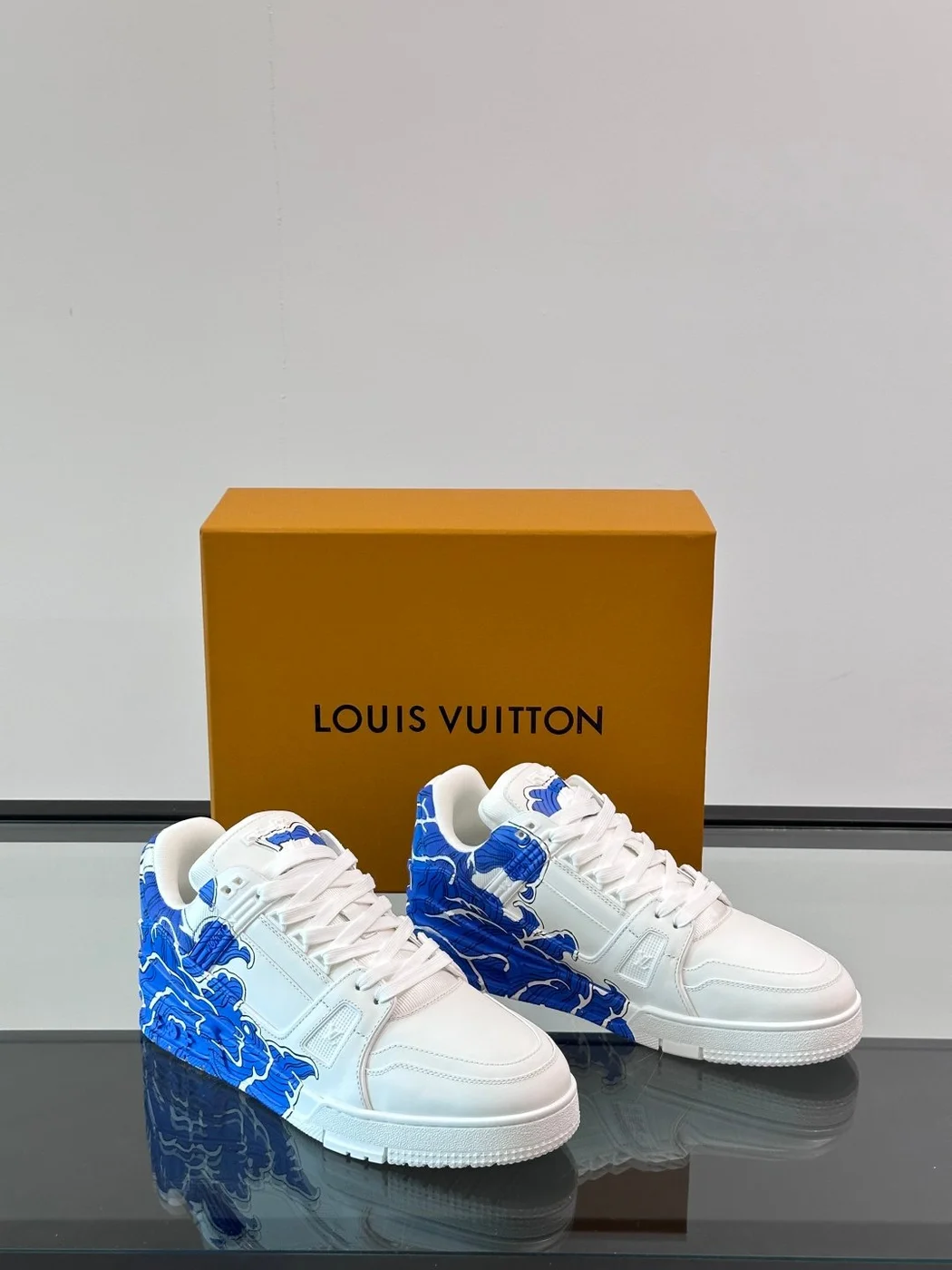 Louis Vuitton Men White and Blue Sneakers — Blue Floral Side Pattern product view 5
