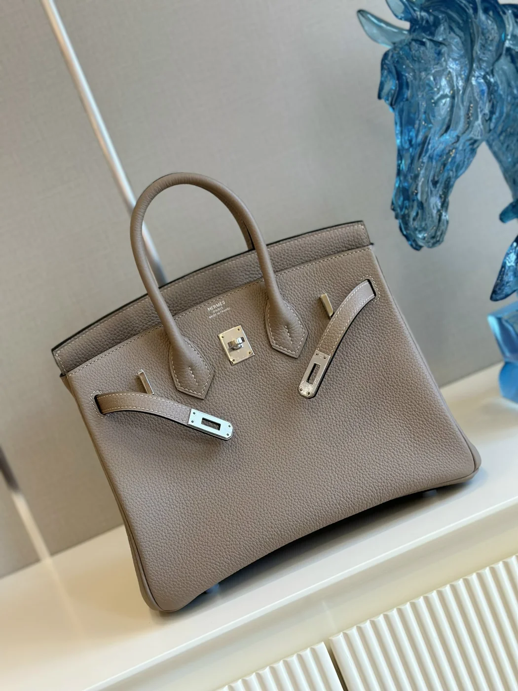 Hermès Birkin 25 Gris Tourterelle Togo Palladium Hardware Bag product view 2